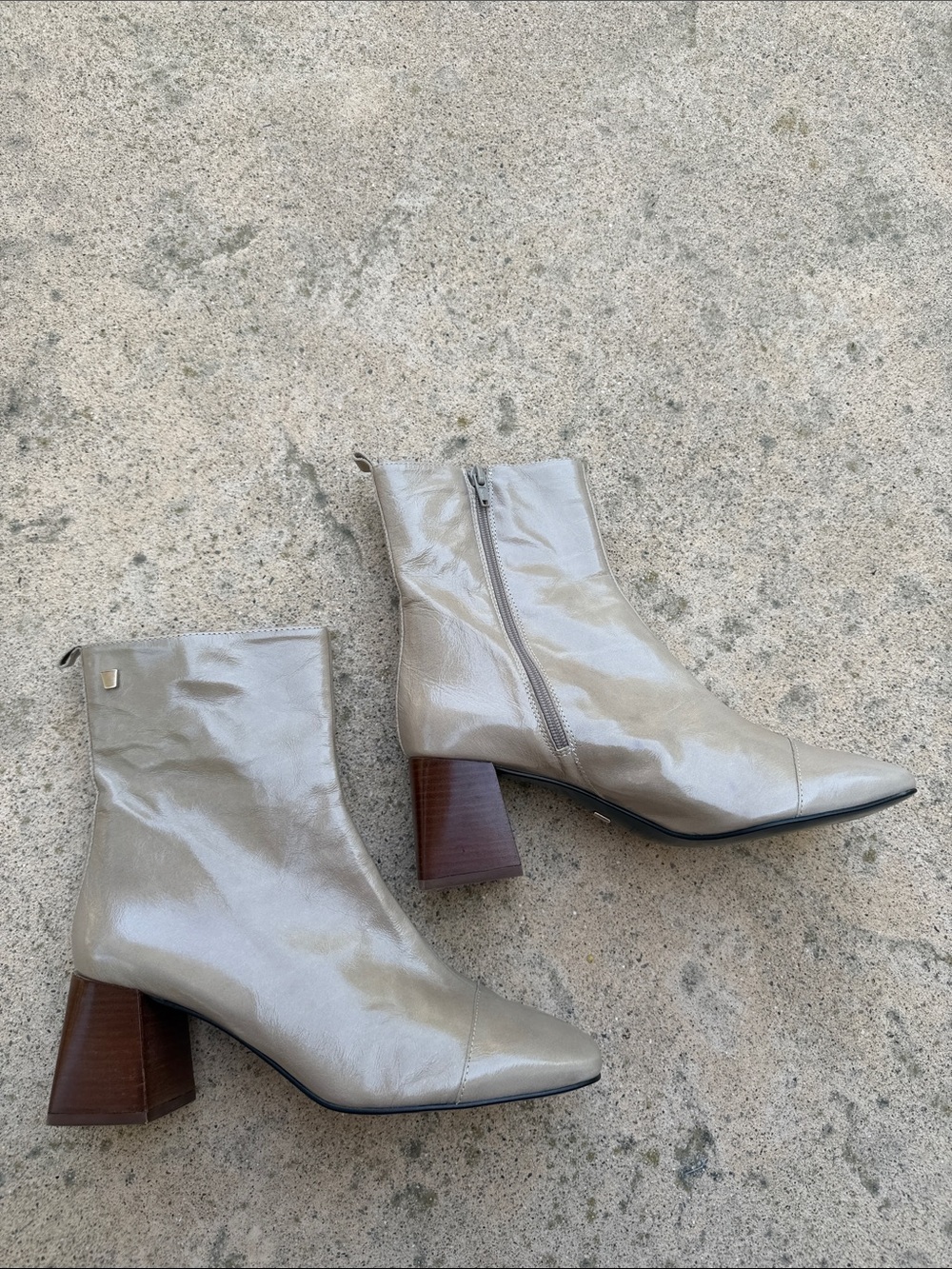 JB Martin Women's Cteam Beige Patent Leather Block Heel Zipper Boot Size 40/9